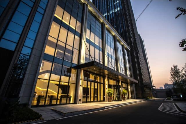 Learn everything you need to know to get started with commercial property management accounting.