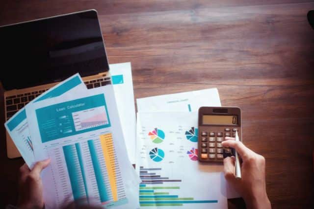 Learn the differences between cumulative and compounded CAM caps in commercial real estate.