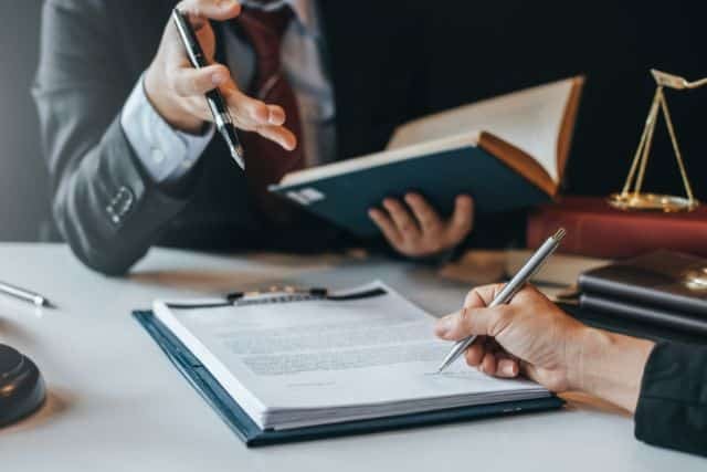 Important Clauses That Should Be Included in a NNN Lease