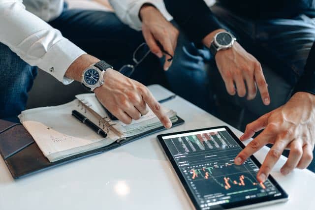 How to Track Certificates of Insurance (COIs) and Stay Compliant as a Property Manager