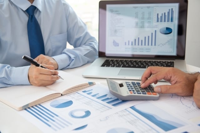 Discover the best QuickBooks account setup to get the most out of integrated property management software.